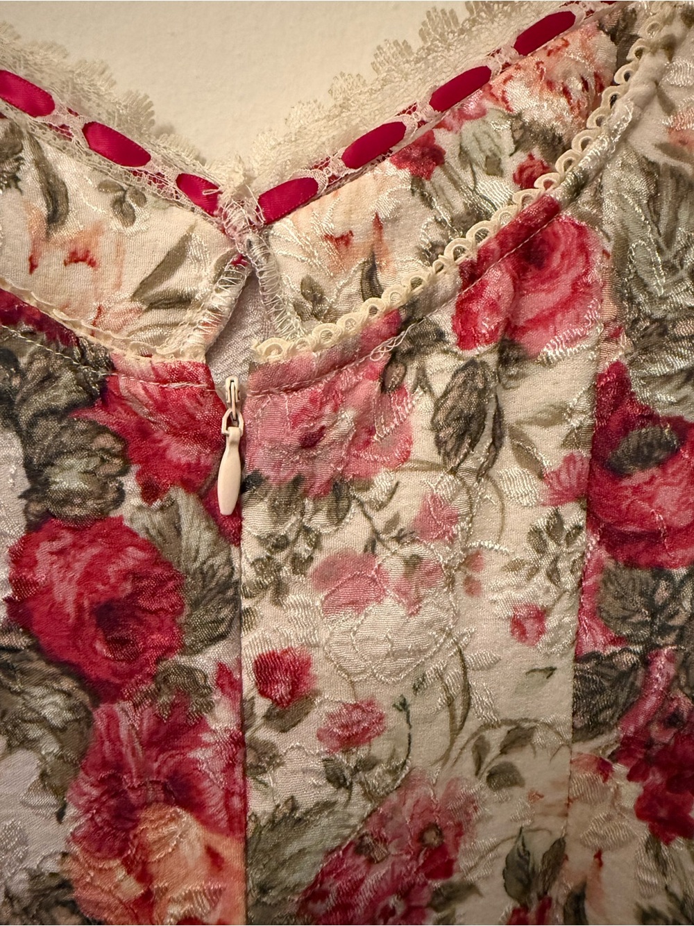 Lace made ISABELLA'S VINTAGE ROSE SLIP - Picture 6 of 9
